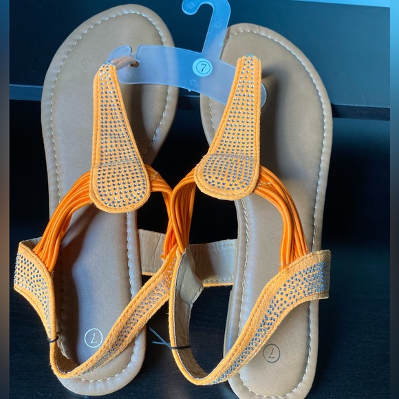 Women's Everday Slipper - Picture 3 of 3